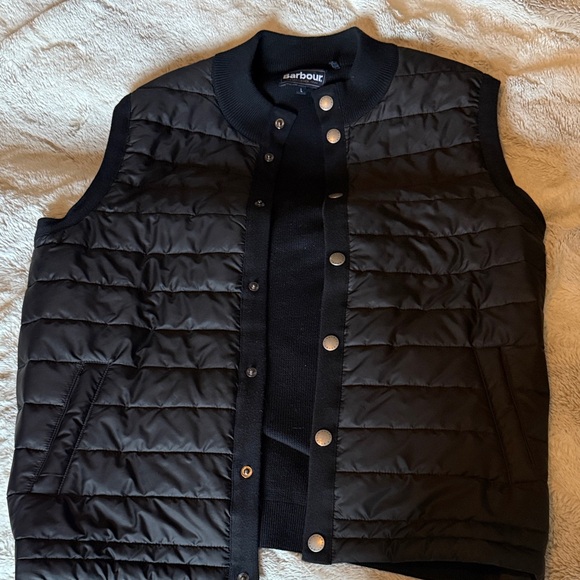 Barbour Men's Dark Quilted Vest - Picture 3 of 6